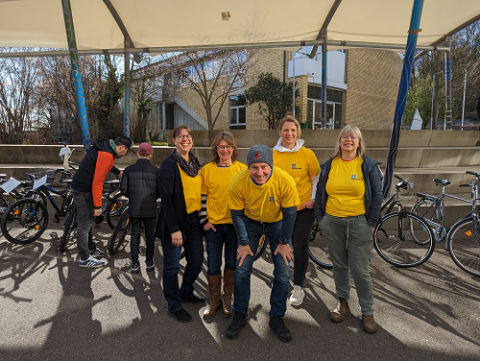 (v.l.n.r.) Vom FAG-Förderverein: Andrea Hunt, Petra Müller, Steffen Althaus, Kathrin Stotz und Elke Blasius